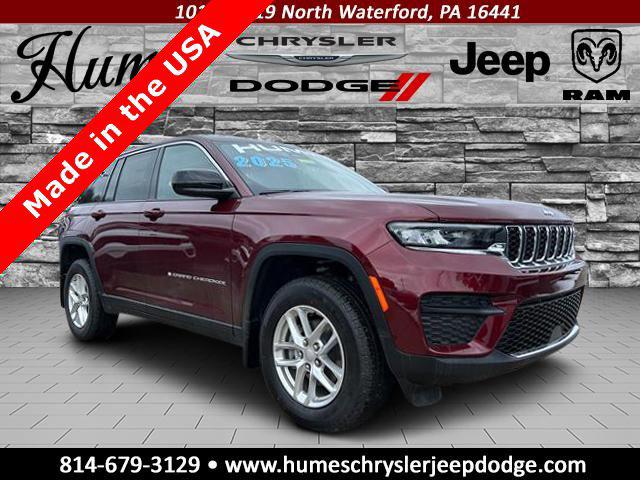 2025 Jeep Grand Cherokee GRAND CHEROKEE LAREDO X 4X4