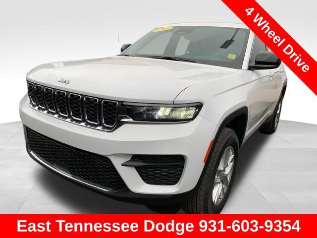 2025 Jeep Grand Cherokee GRAND CHEROKEE LAREDO X 4X4