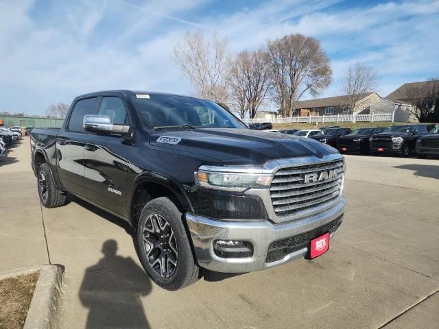 2025 RAM Ram 1500 RAM 1500 LARAMIE CREW CAB 4X4 57 BOX