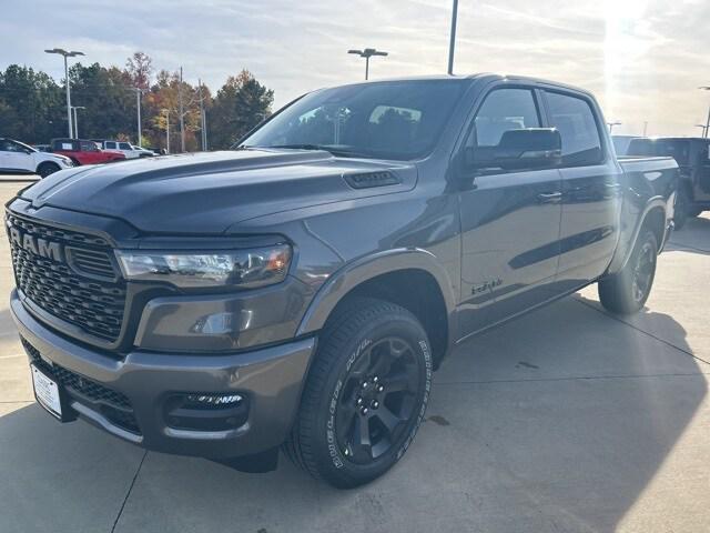 2025 RAM Ram 1500 RAM 1500 LONE STAR CREW CAB 4X4 57 BOX