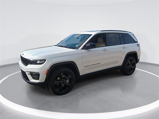 2025 Jeep Grand Cherokee GRAND CHEROKEE LIMITED 4X4