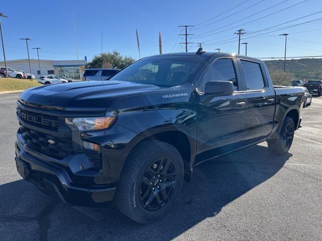 2023 Chevrolet Silverado 1500 4WD Crew Cab Short Bed Custom