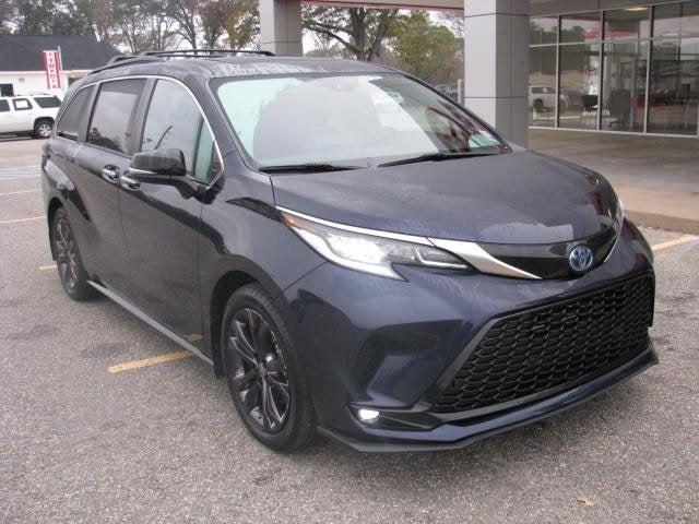 2024 Toyota Sienna XLE 7 Passenger