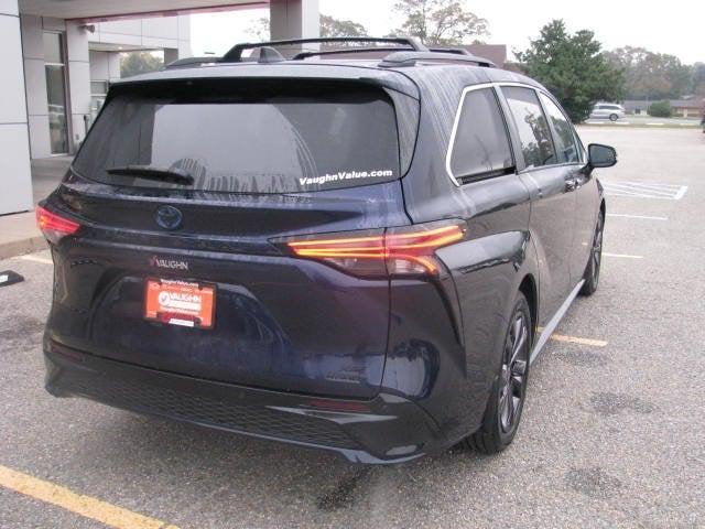 2024 Toyota Sienna XLE 7 Passenger