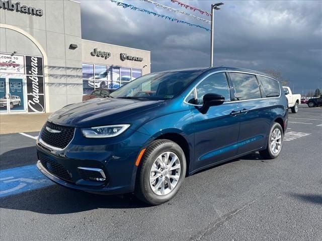 2025 Chrysler Pacifica PACIFICA SELECT AWD