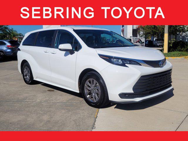2024 Toyota Sienna LE for sale in Sebring, FL