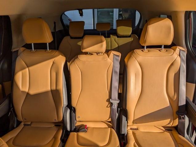 2022 Kia Carnival MPV LX Seat Package