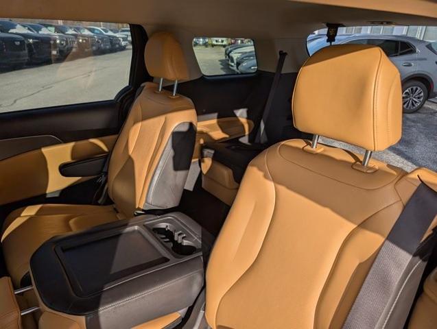 2022 Kia Carnival MPV LX Seat Package