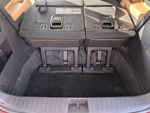 2022 Kia Carnival MPV LX Seat Package