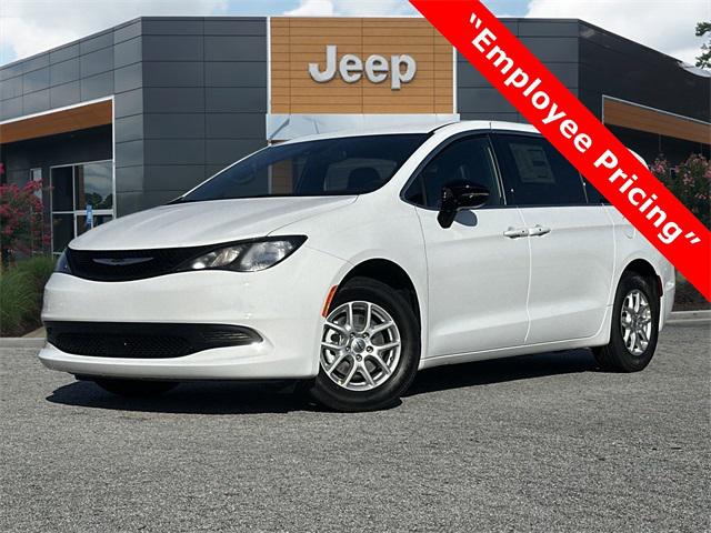 2025 Chrysler Voyager VOYAGER