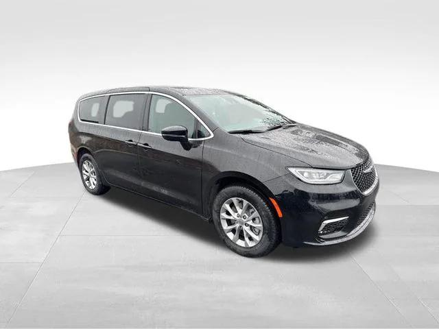 2025 Chrysler Pacifica PACIFICA SELECT AWD