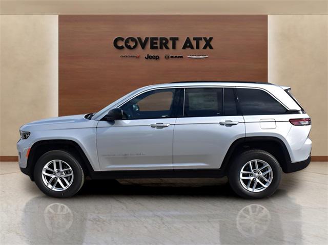 2025 Jeep Grand Cherokee GRAND CHEROKEE LAREDO X 4X2
