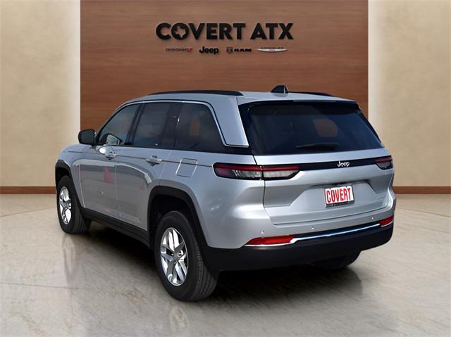 2025 Jeep Grand Cherokee GRAND CHEROKEE LAREDO X 4X2