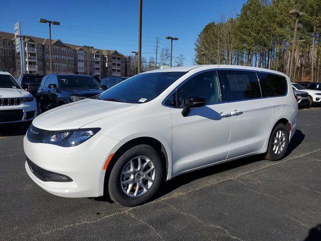 2025 Chrysler Voyager VOYAGER