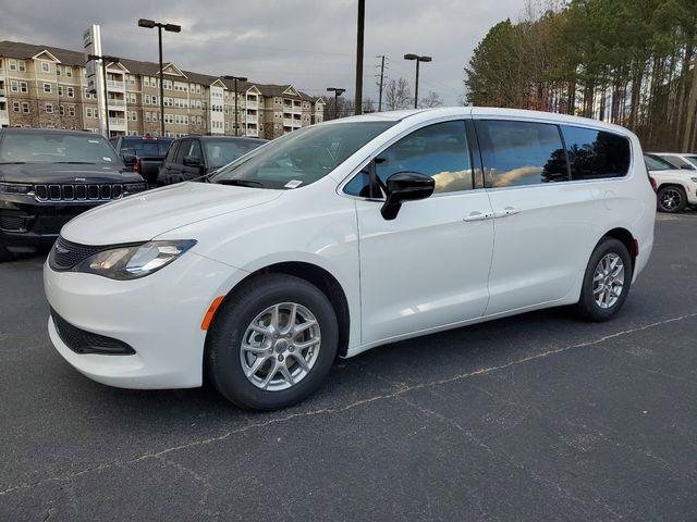 2025 Chrysler Voyager VOYAGER