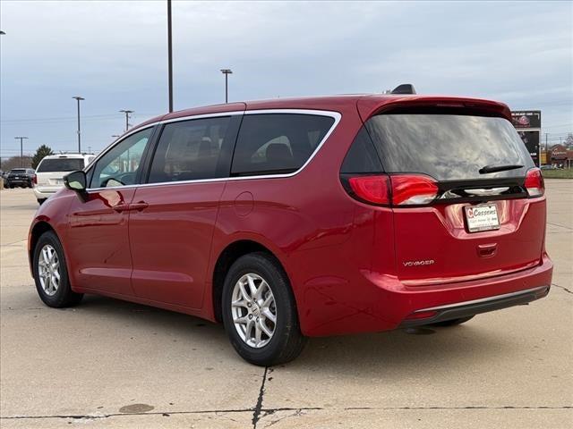 2025 Chrysler Voyager VOYAGER LX