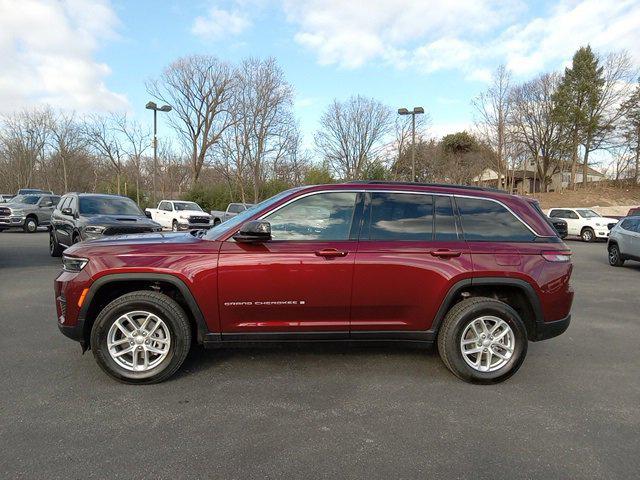 2025 Jeep Grand Cherokee GRAND CHEROKEE LAREDO X 4X4
