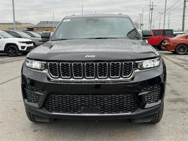 2025 Jeep Grand Cherokee GRAND CHEROKEE LAREDO X 4X4