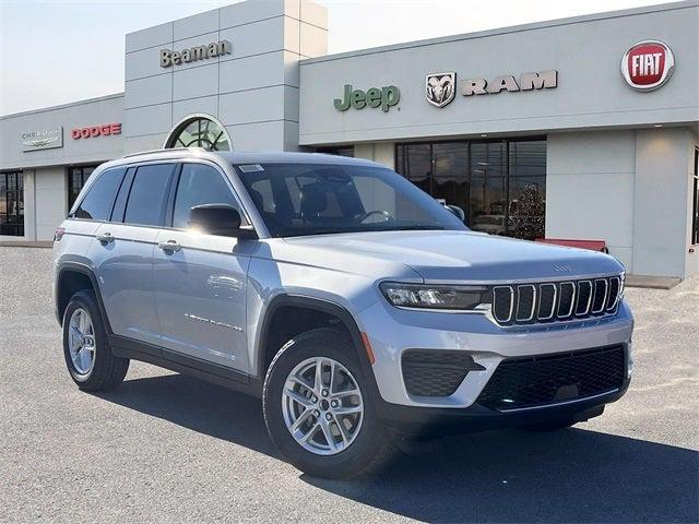 2025 Jeep Grand Cherokee GRAND CHEROKEE LAREDO X 4X4