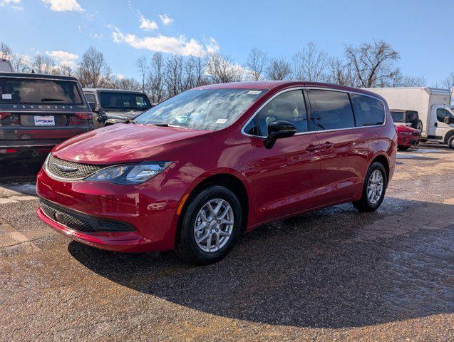 2025 Chrysler Voyager VOYAGER