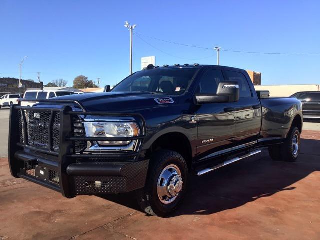 2023 RAM 3500 Big Horn Crew Cab 4x4 8 Box