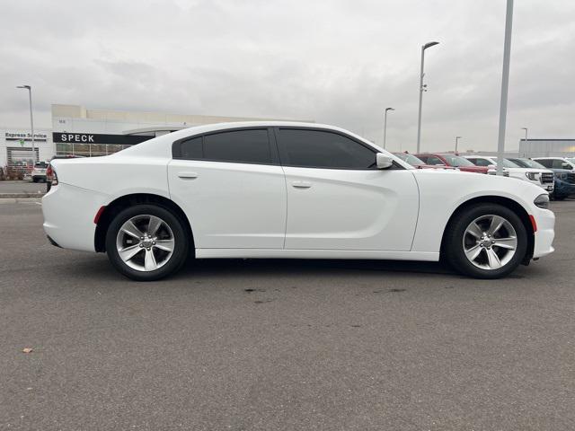 2017 Dodge Charger SXT RWD