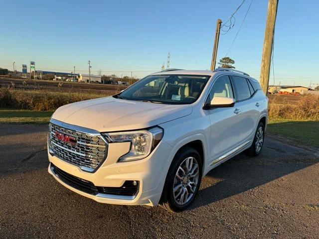 2024 GMC Terrain AWD Denali