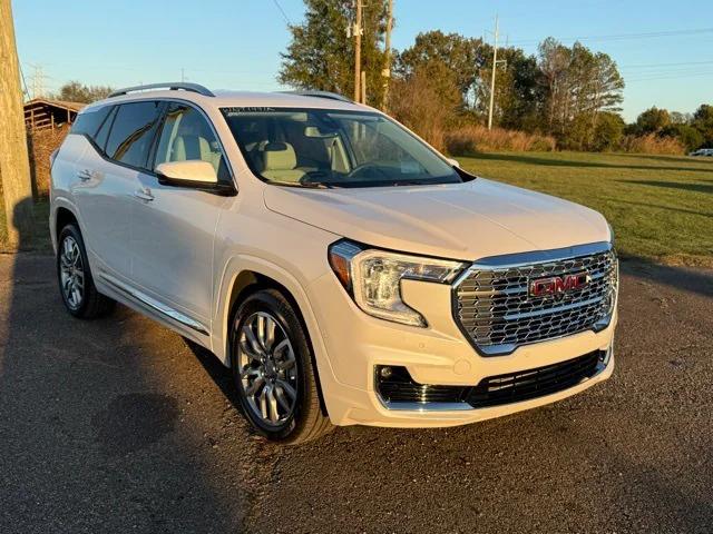 2024 GMC Terrain AWD Denali