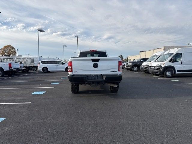 2023 RAM 3500 Tradesman Crew Cab 4x4 8 Box