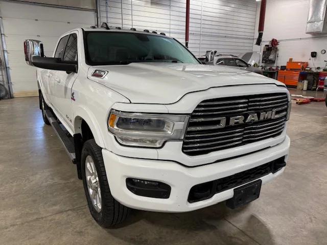 2019 RAM 3500 Laramie Crew Cab 4x4 8 Box
