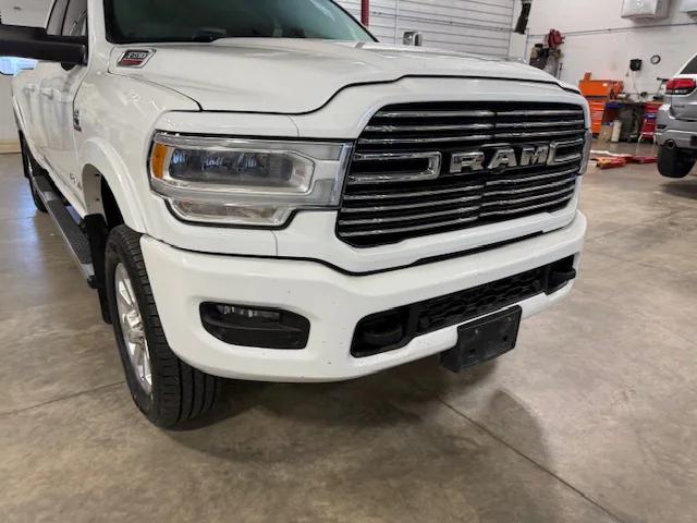 2019 RAM 3500 Laramie Crew Cab 4x4 8 Box