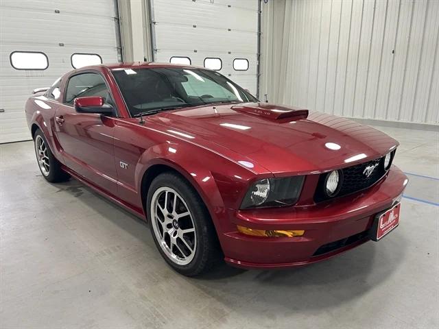 2005 Ford Mustang GT Premium