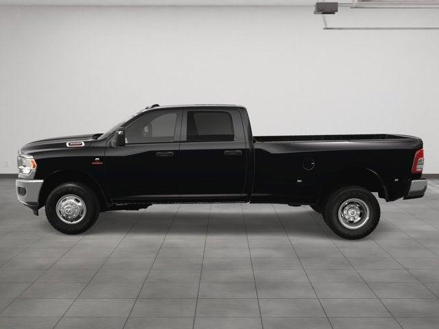 2024 RAM Ram 3500 RAM 3500 TRADESMAN CREW CAB 4X4 8 BOX