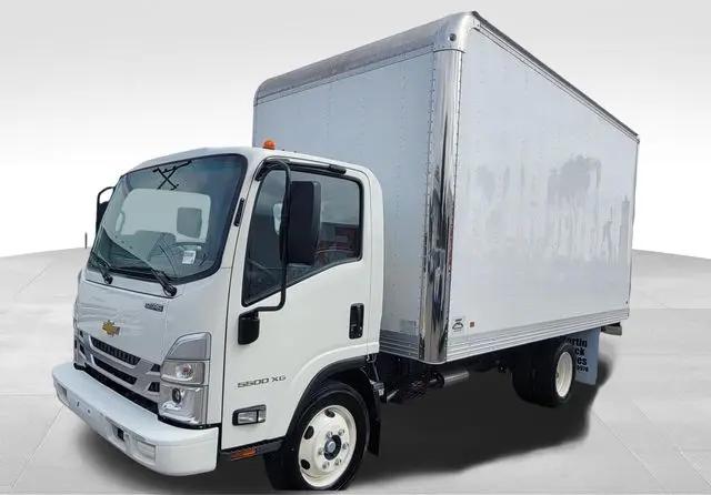 2025 Chevrolet 5500 5500 XG LCF Gas for sale in Monterey Park, CA