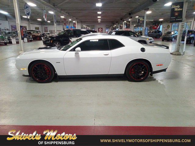 2016 Dodge Challenger R/T Plus Shaker