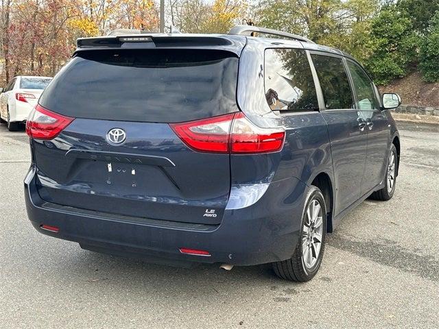 2020 Toyota Sienna LE