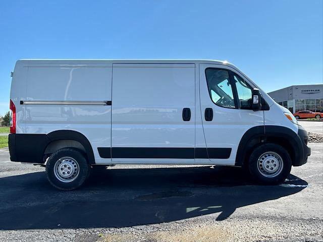 2025 RAM Ram ProMaster RAM PROMASTER 1500 TRADESMAN CARGO VAN LOW ROOF 136 WB