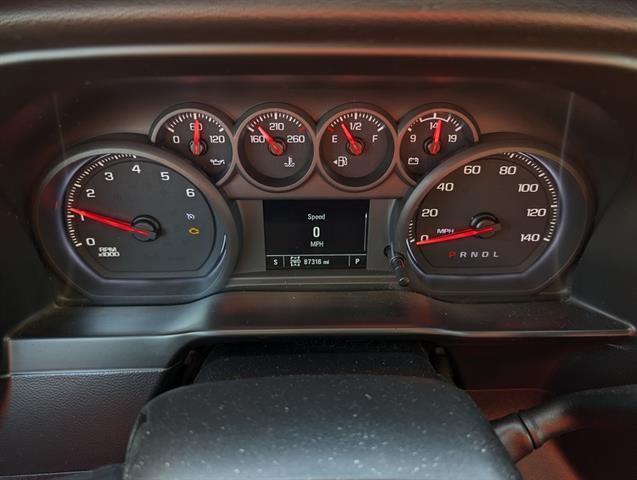 2021 Chevrolet Silverado 1500 4WD Double Cab Standard Bed Custom