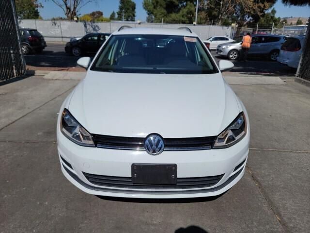 2015 Volkswagen Golf SportWagen TDI S 4-Door