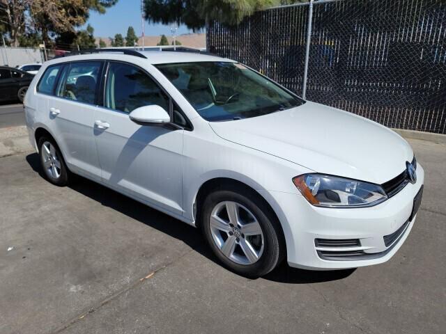 2015 Volkswagen Golf SportWagen TDI S 4-Door