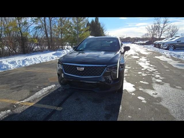 2024 Cadillac XT4 AWD Premium Luxury