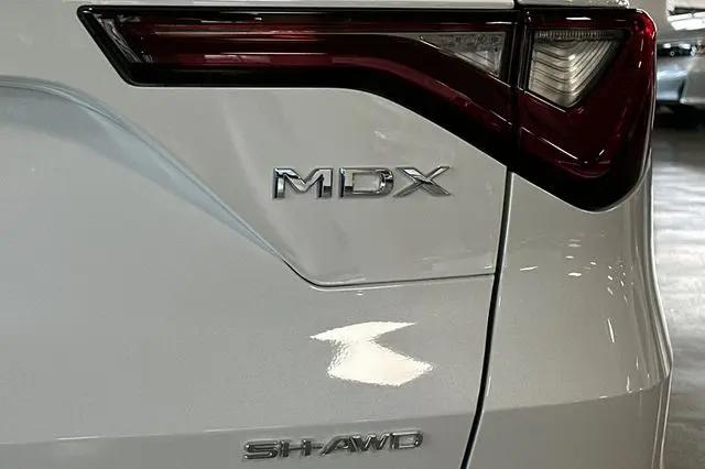 2025 Acura MDX Standard