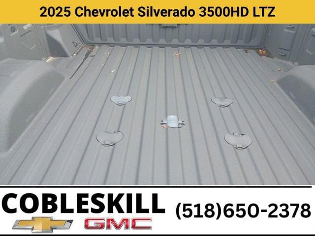 2025 Chevrolet Silverado 3500HD 4WD Crew Cab Standard Bed LTZ