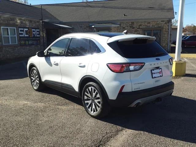 2022 Ford Escape Titanium Hybrid