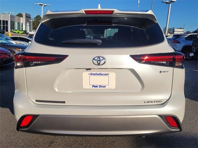 2025 Toyota Highlander Hybrid XLE