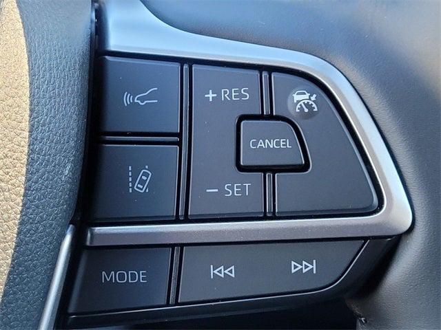 2025 Toyota Highlander Hybrid XLE