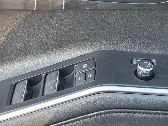 2025 Toyota Highlander Hybrid XLE