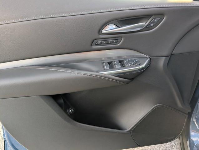 2025 Cadillac XT4 AWD Premium Luxury