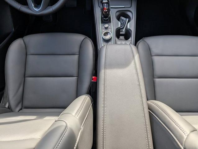 2025 Cadillac XT4 AWD Premium Luxury