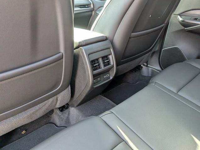 2025 Cadillac XT4 AWD Premium Luxury